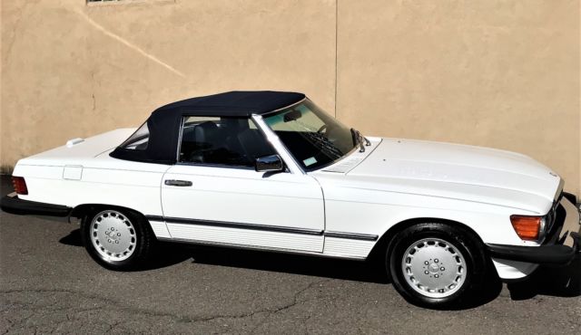 Low Miles - Like New - All Documents - Great Color Combination 1989 Mercedes-Benz SL-Class