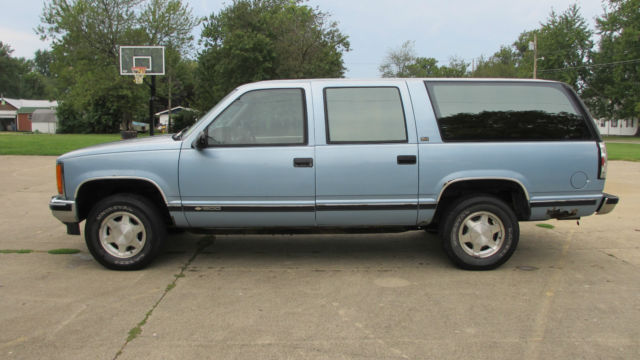 1992 Chevrolet Suburban - photo 2