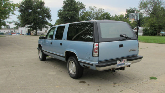 1992 Chevrolet Suburban - photo 3
