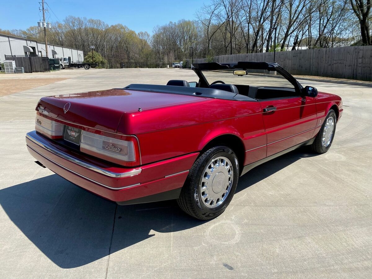 1993 Cadillac Allante - photo 2