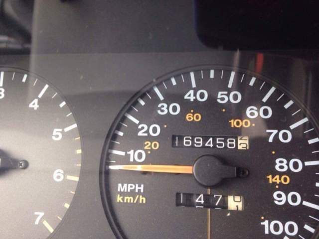 Low miles, runs great 1994 Jeep Grand Cherokee Laredo 4 Dr