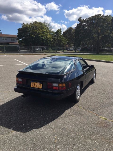 1987 Porsche 924 S model - photo 6