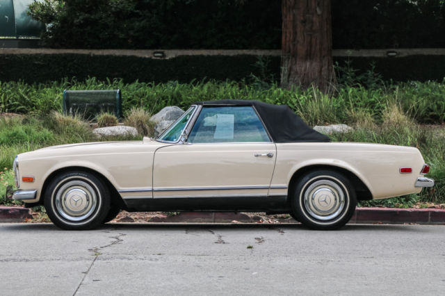 Low Miles Unspecified Gasoline AUTOMATIC White 1966 Mercedes-Benz 230 SL