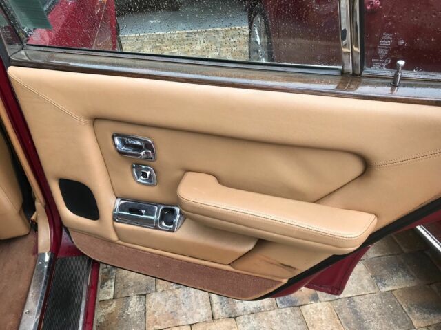 1982 Rolls-Royce Silver Spirit/Spur/Dawn 56,000 original Miles! - photo 2