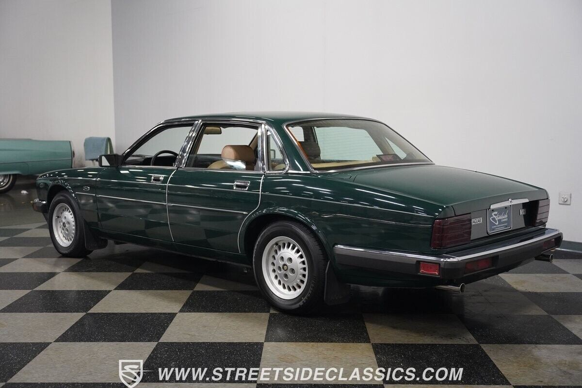 1988 Jaguar XJ6 - photo 12
