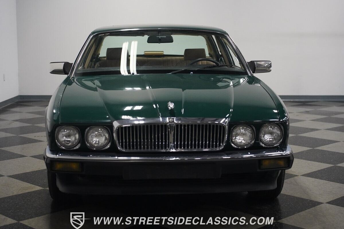 1988 Jaguar XJ6 - photo 6