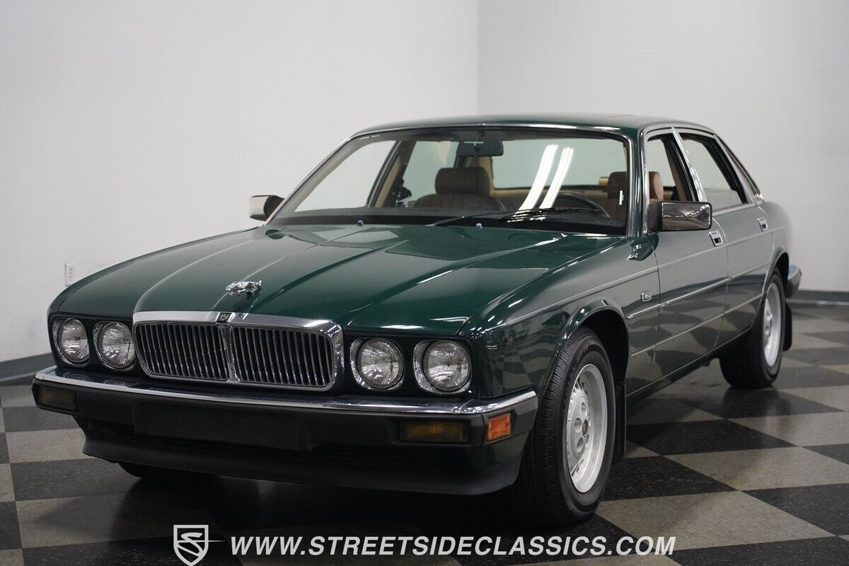 1988 Jaguar XJ6 - photo 7