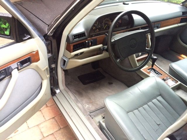 1988 Mercedes-Benz 300-Series Leather - photo 4