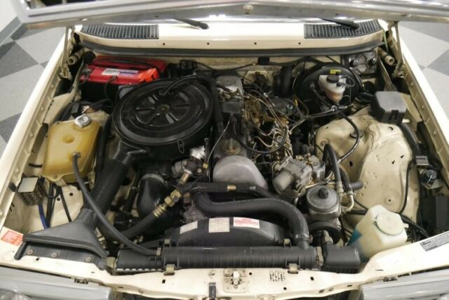 1984 Mercedes-Benz 300-Series -- - photo 4