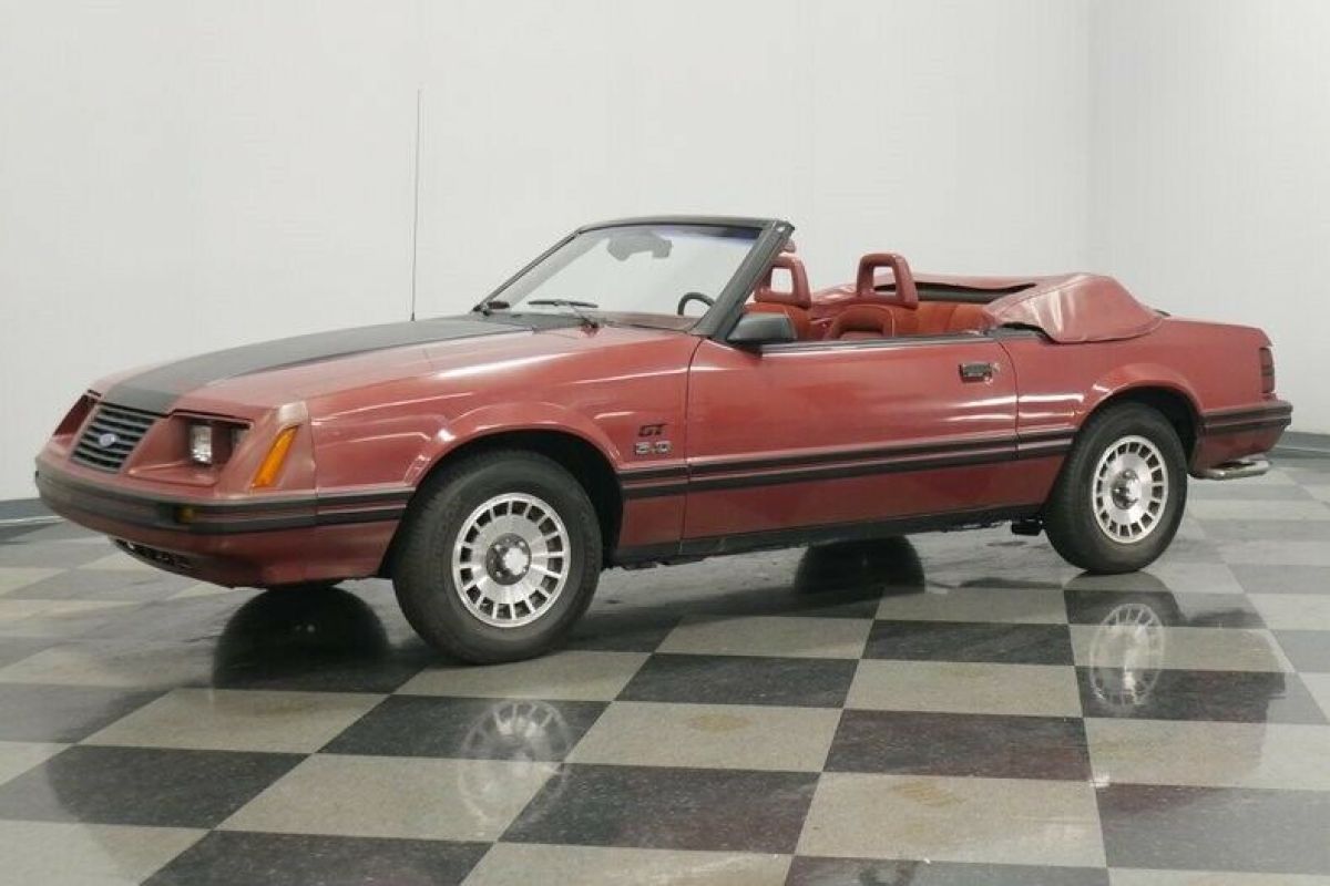 1984 Ford Mustang GT - photo 7
