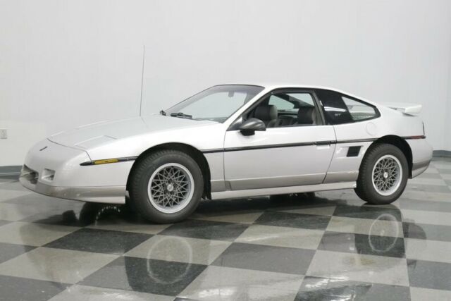 1987 Pontiac Fiero GT - photo 8