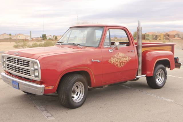 LOW OWNERSHIP 'LIL RED EXPRESS, LOW MILES, ORIGINAL 360 V8, REALLY NICE WOOD 1979 Dodge Lil Red Express