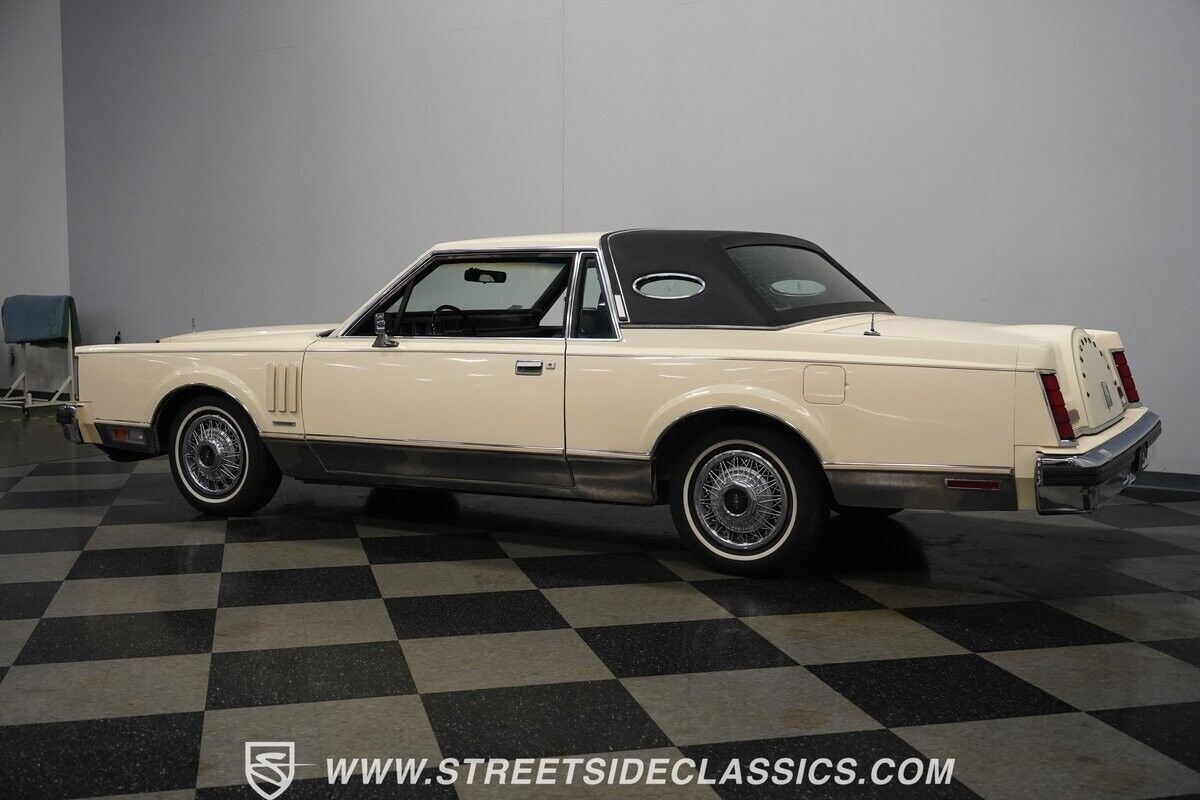 1982 Lincoln Mark Series - photo 11