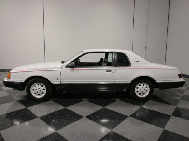 1984 Ford Thunderbird Fila Edition - photo 2