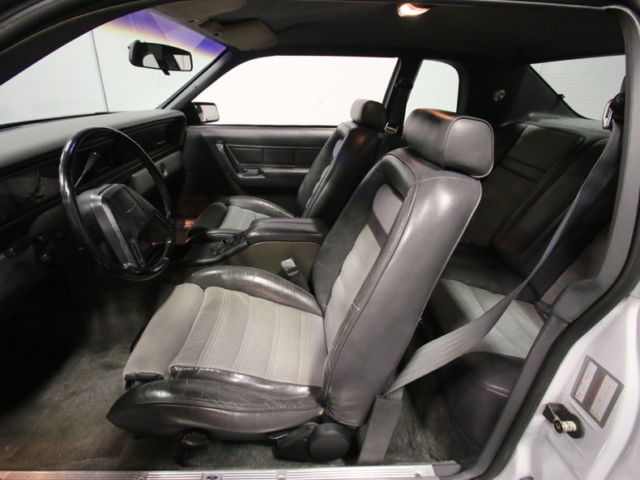 1984 Ford Thunderbird Fila Edition - photo 3