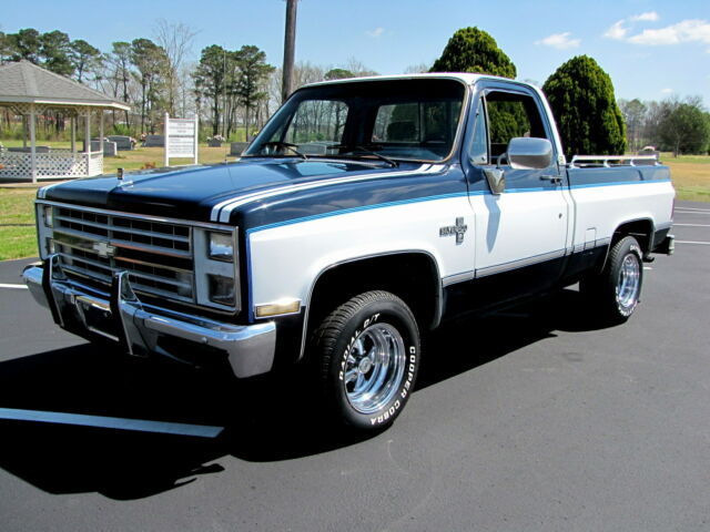 1986 Chevrolet C-10 Silverado UNMOLESTED!! - photo 4