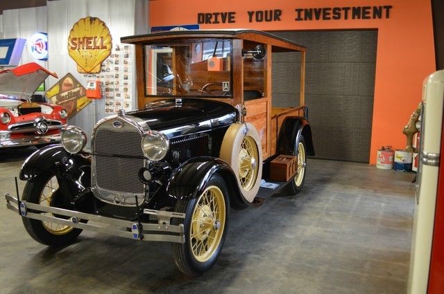 1929 Ford Model A Huckster Woodie - photo 2