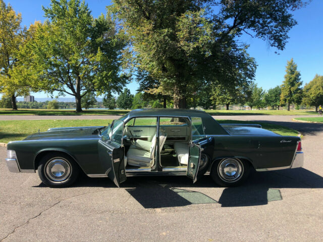 Low Reserve! 1965 Lincoln Continental 4dr Sedan with SUICIDE DOORS! 1965 Lincoln Continental