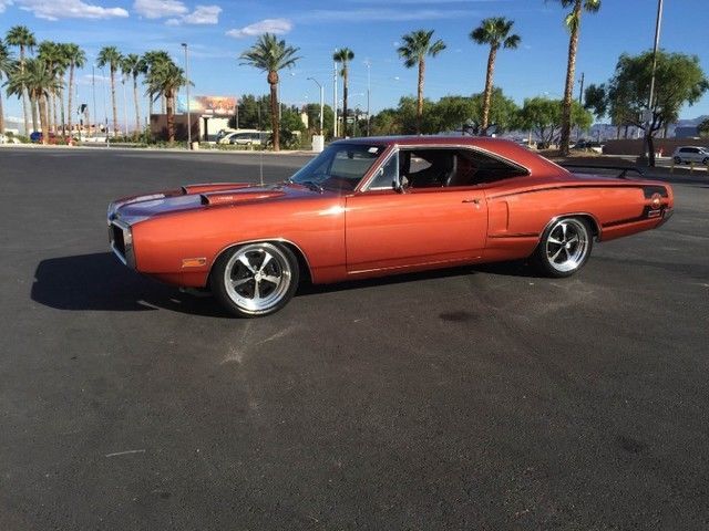 LOW RESERVE 1970 Dodge SUPER BEE Re-Creation 1970 Dodge Coronet Super Bee Re-Creation 2 Door Hardtop