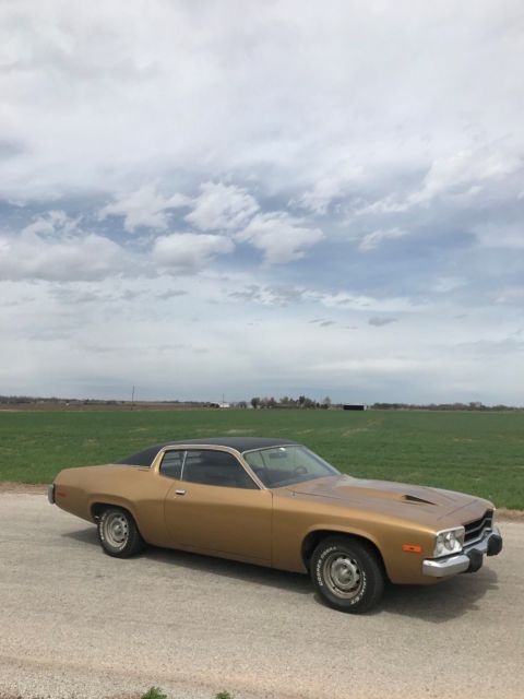 LOW RESERVE!!!! Rare one of 350 special order 318 4 speed car low options 1973 Plymouth Road Runner Road Runner