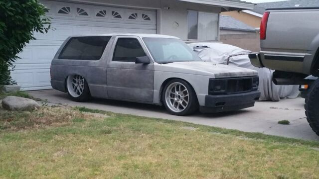 lowered blazer body dropped 1994 Chevrolet S-10 TAHOE