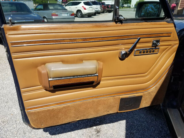 1986 Jeep Wagoneer Grand Wagoneer - photo 9