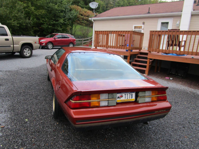 1985 Chevrolet Camaro 2 DOOR HATCHBACK - photo 4