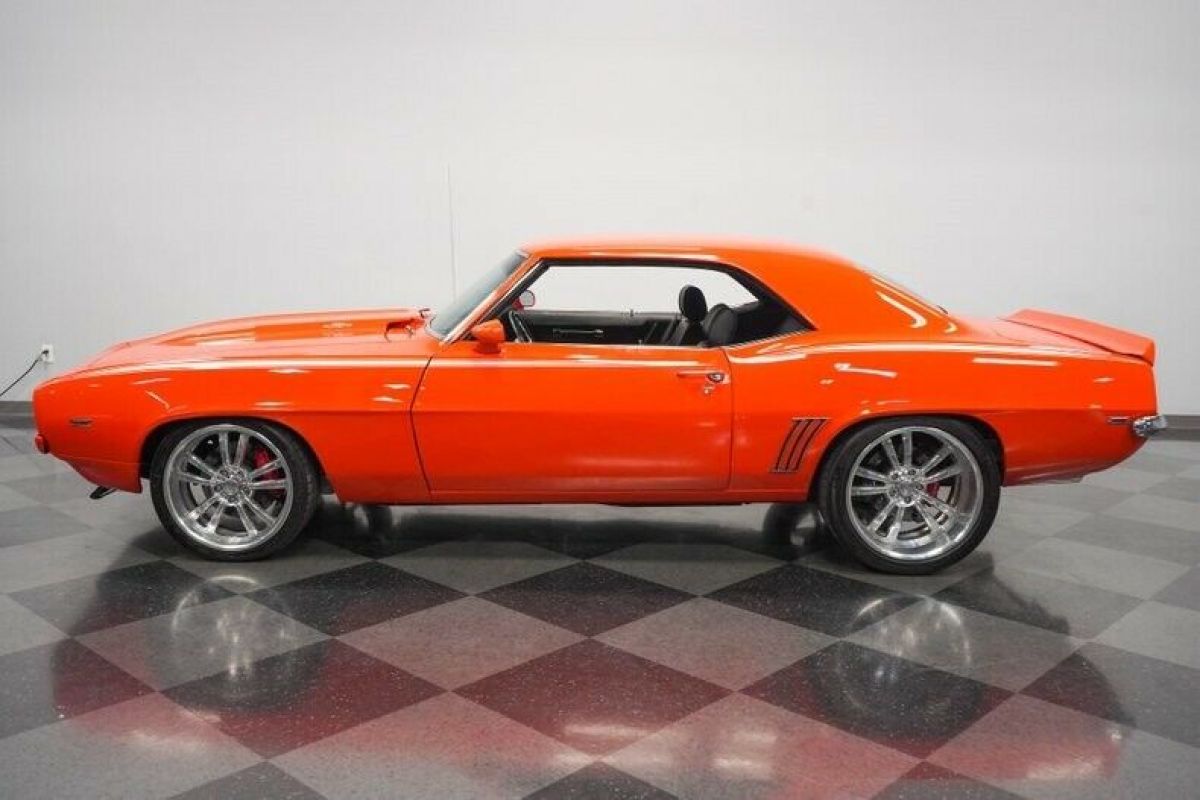 1969 Chevrolet Camaro RS - photo 8