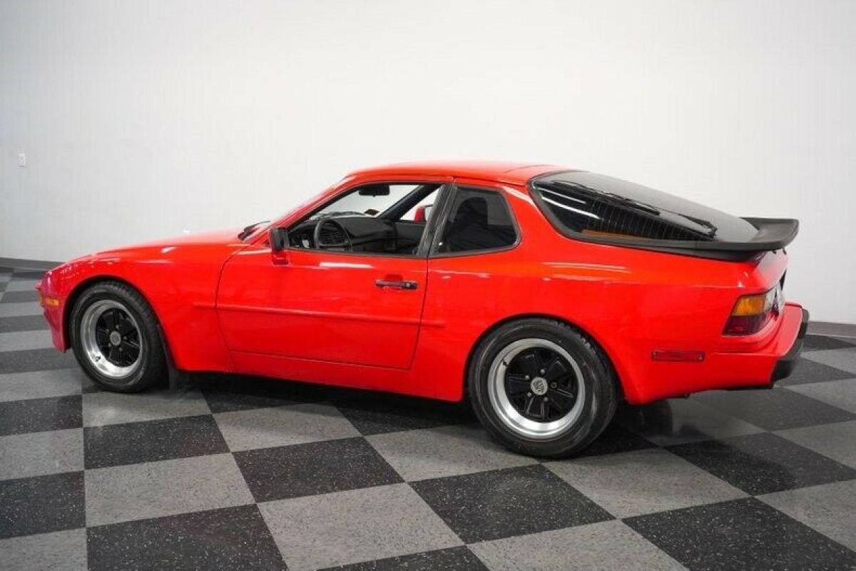 1985 Porsche 944 LS1 - photo 9