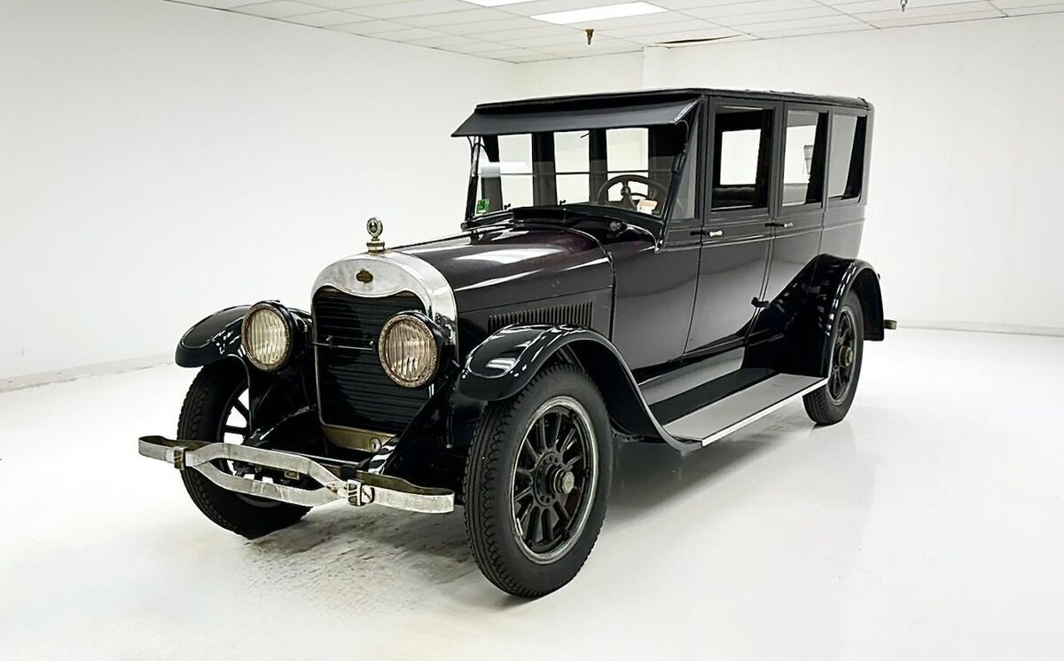 1922 Lincoln Model 117 Brunn Sedan - photo 13