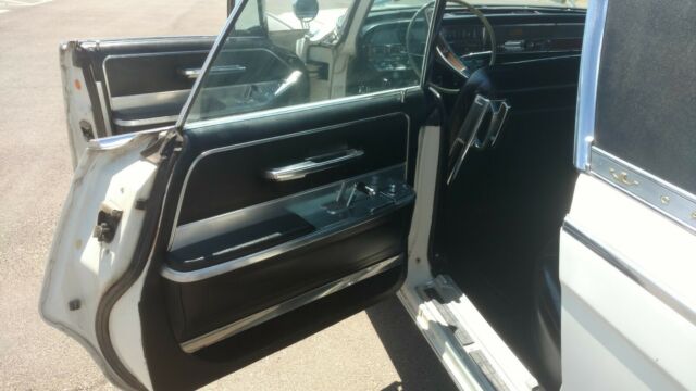 1965 Chrysler Imperial Crown - photo 13