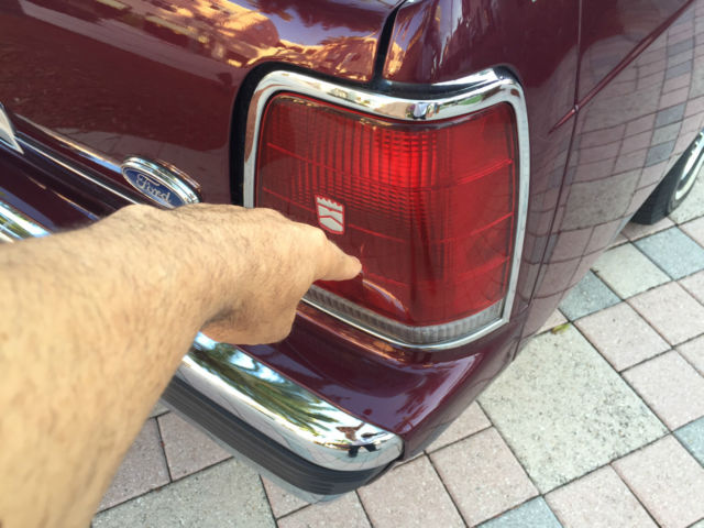 1990 Ford Crown Victoria LTD - photo 11