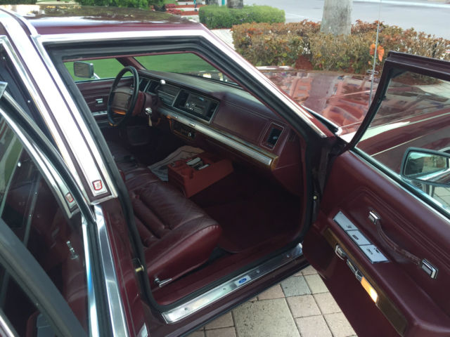 1990 Ford Crown Victoria LTD - photo 6