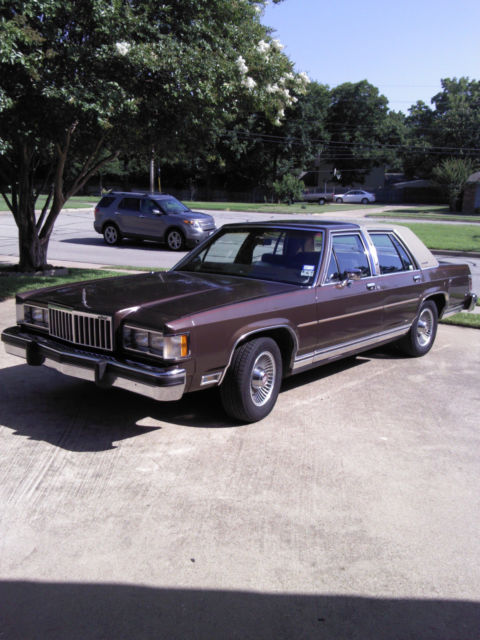 Luxury V8 "Panther" platform shared with Lincoln Mark VI and Ford LTD Crown Vic 1985 Mercury Grand Marquis