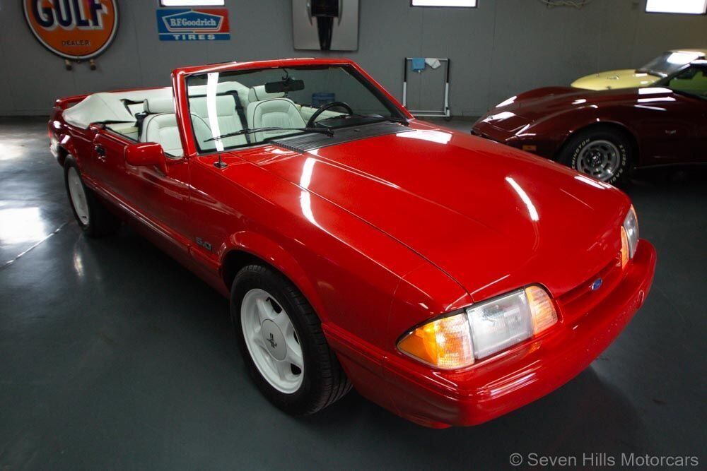 1992 Ford Mustang Very Low Miles, EXCELLENT CONDITION - photo 4