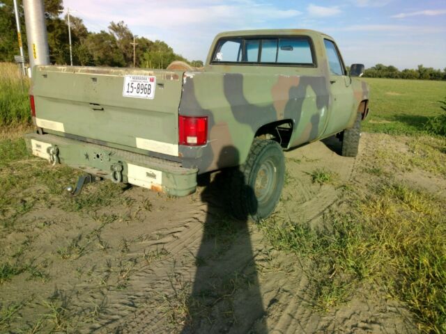 M 1008 cucv/ Chevy truck 1984 Chevrolet C/K Pickup 3500