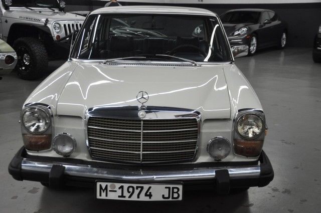 1974 Mercedes-Benz 200-Series - photo 3