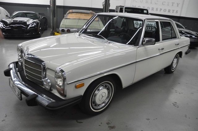 1974 Mercedes-Benz 200-Series - photo 4