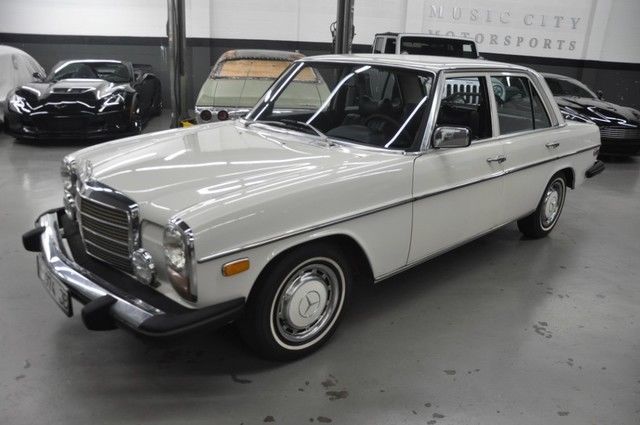 1974 Mercedes-Benz 200-Series - photo 6