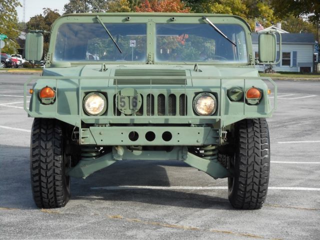 M998 Humvee (AVAILABLE FOR EXPORT) 1989 Hummer H1