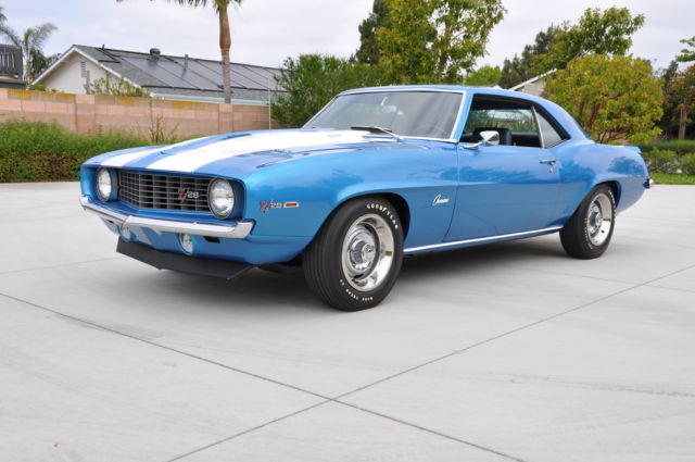 MacNeish Inspected Born With DZ302 Spoilers 12Bolt M-21 Original Colors ZL2 Hood 1969 Chevrolet Camaro Z/28 Z28 Original Frame Off Restored