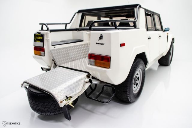 1988 Lamborghini LM002 - photo 5