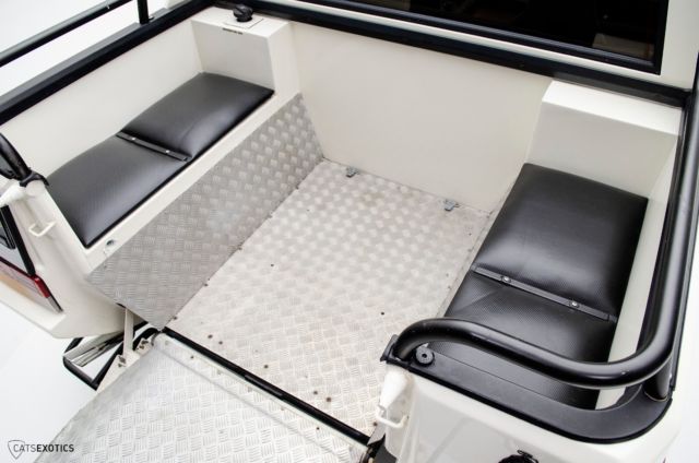1988 Lamborghini LM002 - photo 6