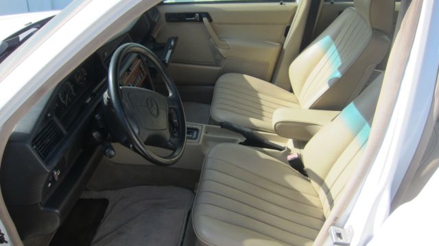 1992 Mercedes-Benz 190-Series - photo 9