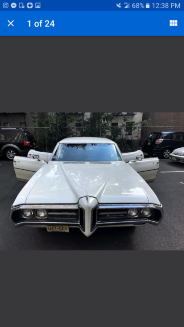 1969 Pontiac Bonneville White