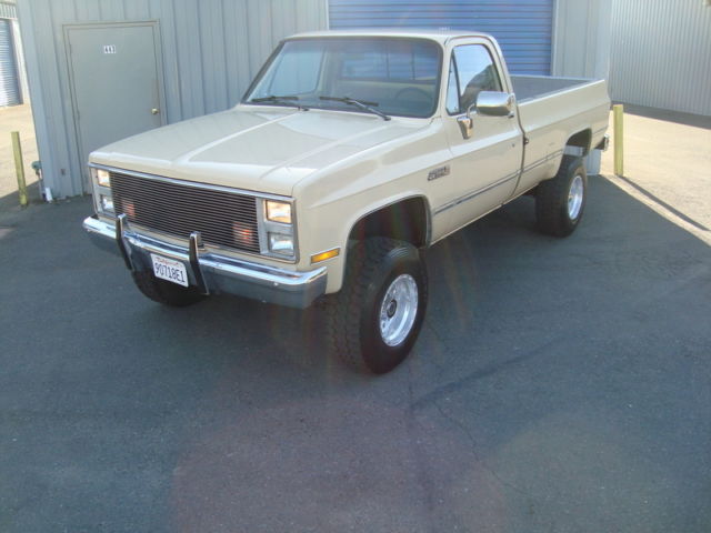 1987 Chevrolet C/K Pickup 2500 - photo 2