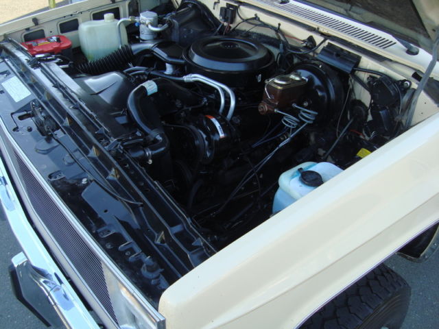 1987 Chevrolet C/K Pickup 2500 - photo 4