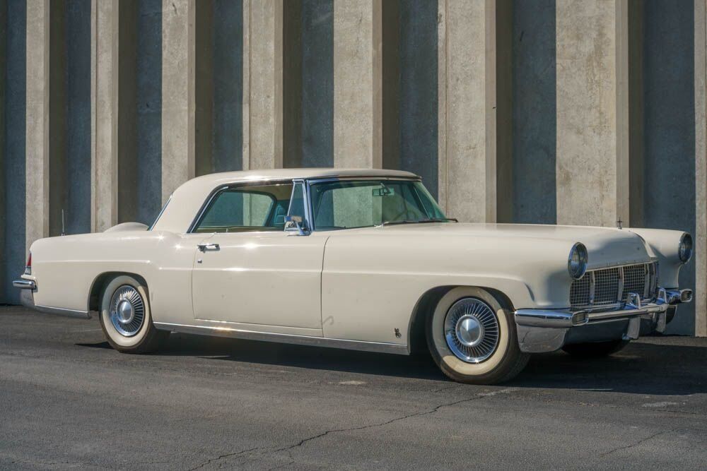 1957 Lincoln Continental Mark II Coupe - photo 2