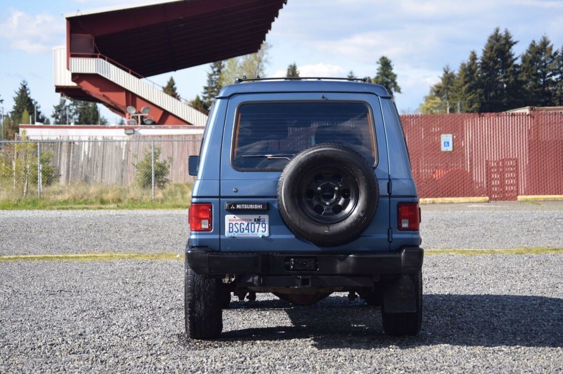 1991 Mitsubishi Montero - photo 10