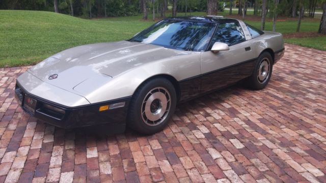 Malcolm Konner Commerative Edition one of 50 very rare, lowest mileage anywhere 1986 Chevrolet Corvette Base Hatchback 2-Door
